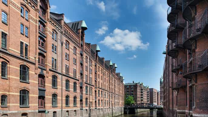 hamburg speicherstadt walking tour with coffee tasting