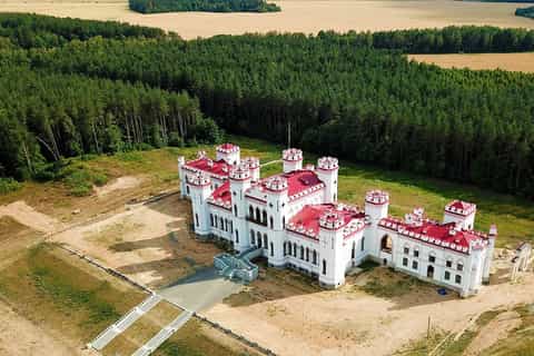 From Minsk: 4 Main Castles of Belarus In 1 Day Private Tour