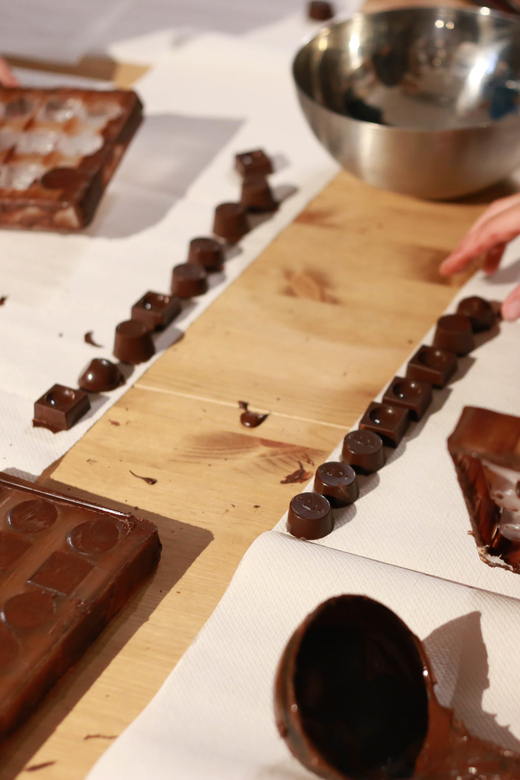 Brugge Belgische Chocolade Workshop Getyourguide