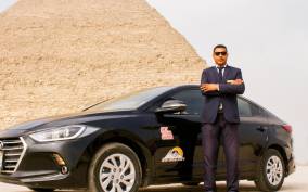 Cairo: Private Car Rental with Driver