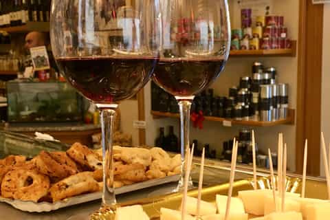Lecce: 2.5-Hour Street Food Tasting and Walking Tour