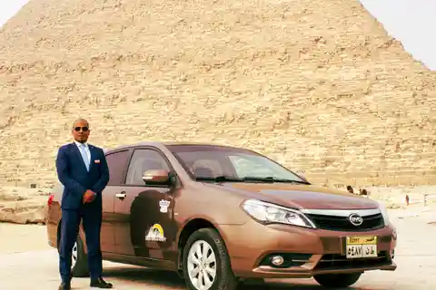Aeroporto do Cairo: Transfer privado e cartão SIM local opcional