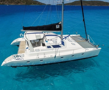 Thomas: Privat 50-fods Voyage 500 katamaransejlads