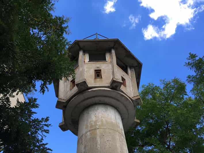 East Berlin and The Wall: Greatest Escapes Outdoor Game | GetYourGuide