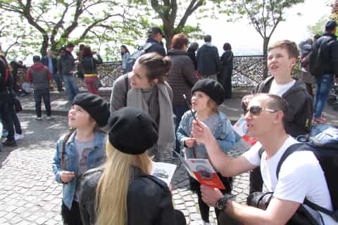 Montmartre: Private Treasure Hunt for Families and Kids