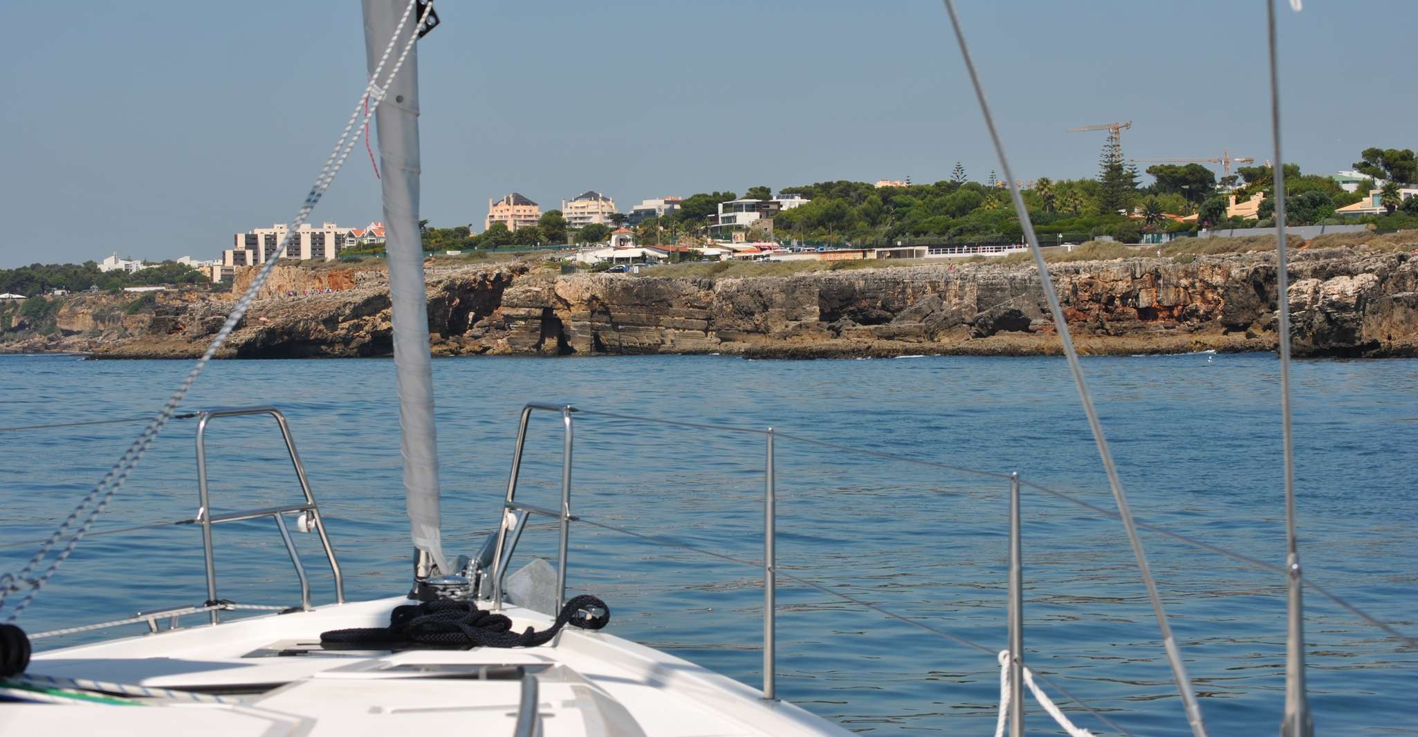 Excursão de vela com bebida em Cascais - Hizvo