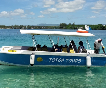 Blue Bay: Totof Tours 1 hour Snorkeling in the Marine Park