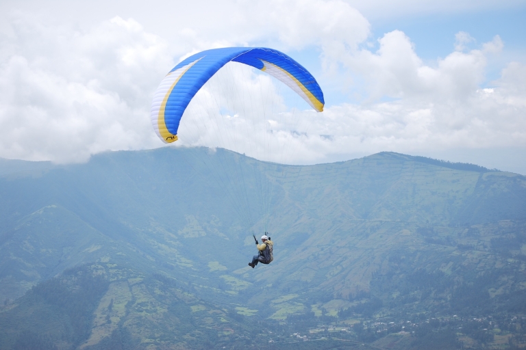 Quito: paraglidingvlucht vanaf Lumbisi PeakStandaard Optie: