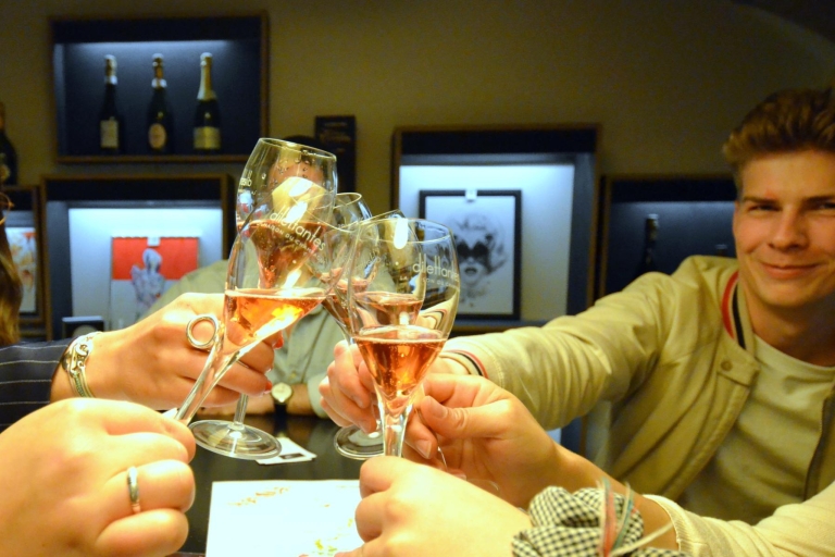 Paryż: Champagne Master Class and Gourmet Food TourParyż: Saint Germain Champagne and Food Tour