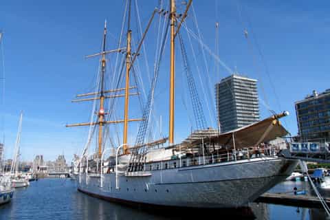 Ostend: Private 2-Hour Art and Architecture Walking Tour