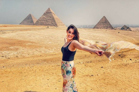 Cairo: Pyramids, Museum Visit & Dinner Cruise Combo