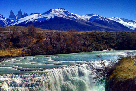 From El Calafate: Torres del Paine Full Day Tour From El Calafate: Torres del Paine Full Day - Shared Tour