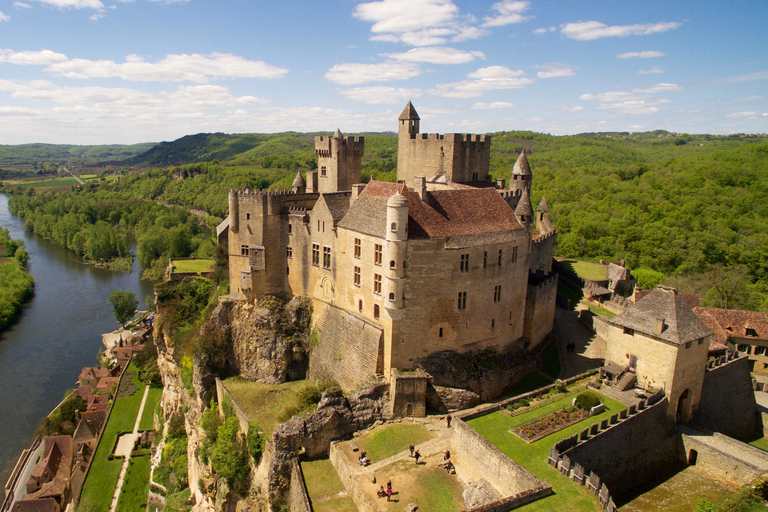 Sarlat : Private tour to Prehistoric Cave + Medieval Castle Sarlat-la-Canéda: Cave and Castle Tour