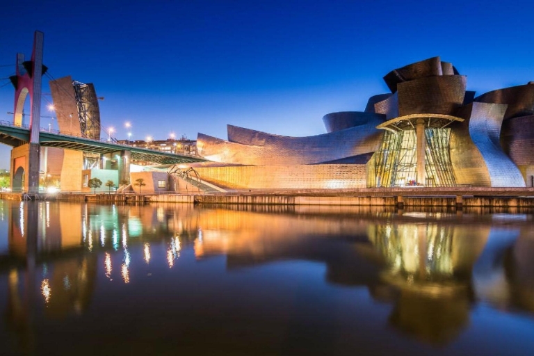 Bilbao : coupe-file et visite guidée de GuggenheimBilbao : coupe-file et visite guidée de Guggenheim, français