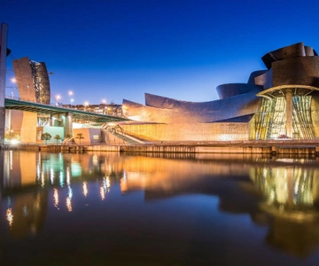 Guggenheim Museum Tour with Skip-the-Line Tickets