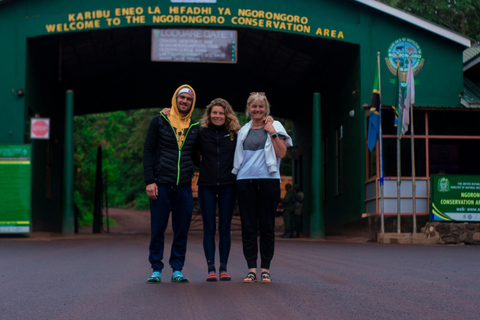 Arusha: Safari de campismo de 3 dias em Ngorongoro e Serengeti