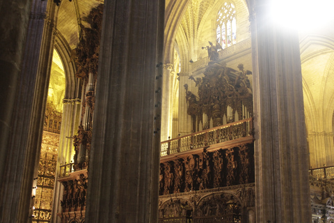 Sevilla: Königlicher Alcazar, Kathedrale und Giralda-Turm-TourTour auf Französisch