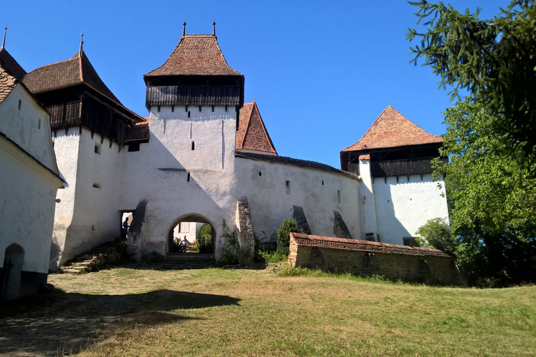 Aldeia saxónica de Viscri, vulcão extinto e lago Esmeralda