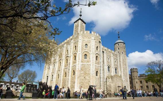 London: Hop-On-Hop-Off-Bustour & Tower of London Eintritt