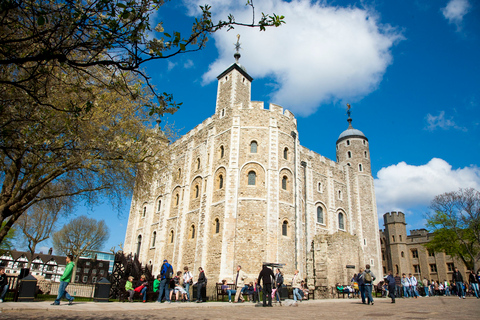 London: Tower of London, Hop-on, Hop-off Bus & River Cruise 24hr Hop-on, Hop-off Bus, Tower of London & River Cruise