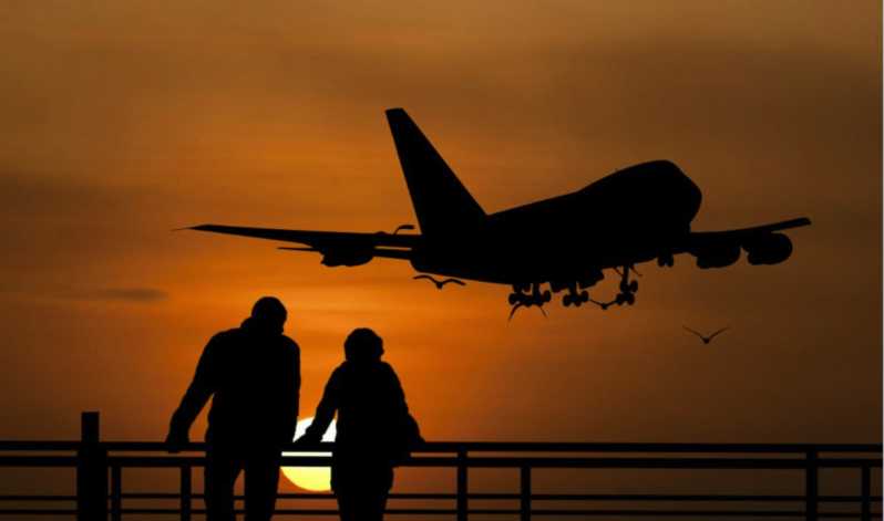 Cartagena: Airport Transfer to/from Urban Area Hotels