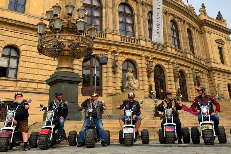 Prague : visite de 2 h en Harley Trike électrique av. guideAventure privée 2 h : 2 personnes par tricycle