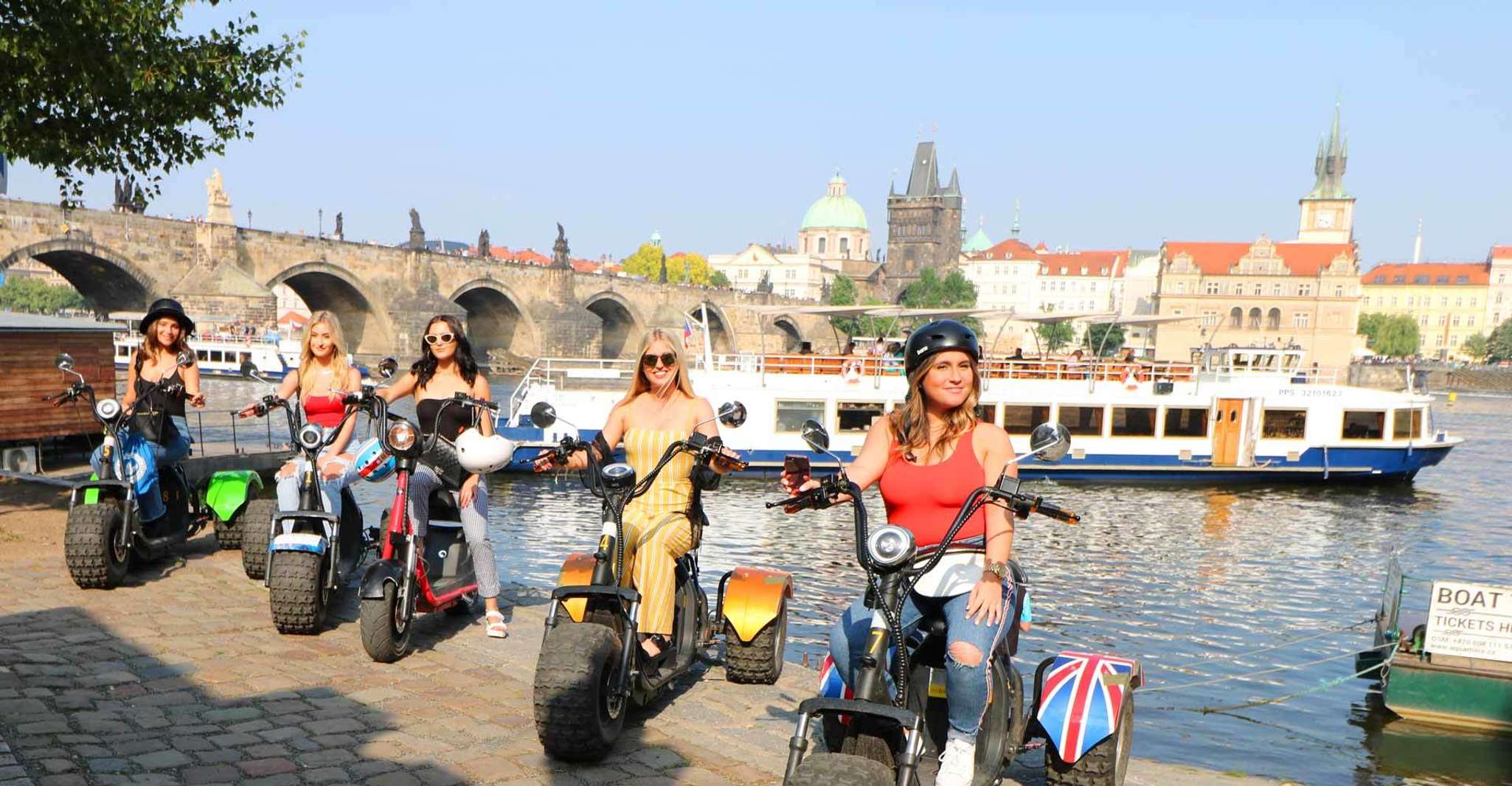 Prague: Castle Viewpoints & Charles Bridge Trike Tour