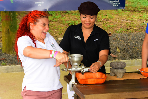 Jaco Beach: Tour di 2 ore dell&#039;esperienza del cioccolatoOpzione standard