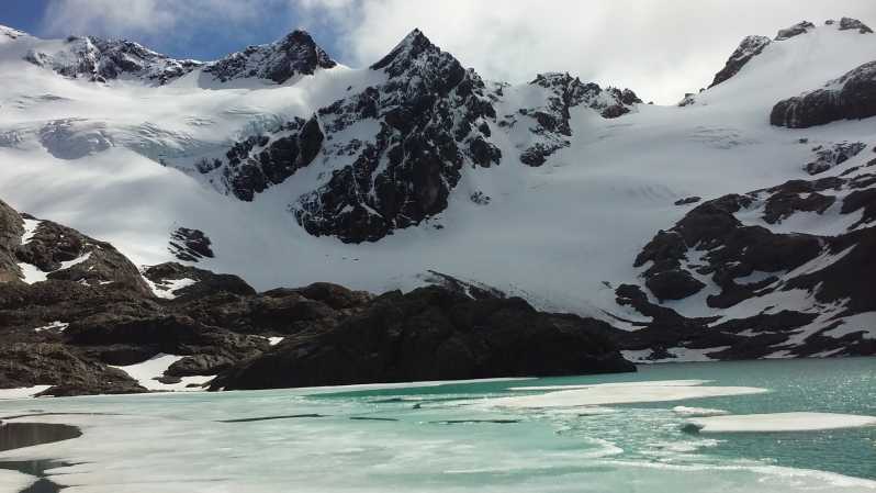Trekking Vinciguerra Glacier and Tempanos Lagoon