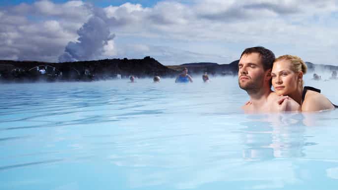the blue lagoon northern lights tour with admission ticket