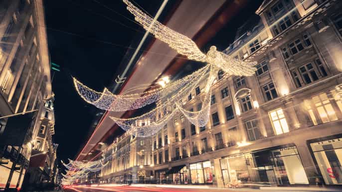 london christmas lights bus tour