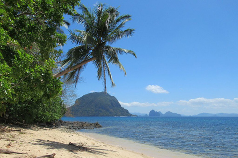 El Nido Catamaran Premium Eilandhoppen GroepstourEl Nido: premium catamaran-eilandhoppingtour van een hele dag