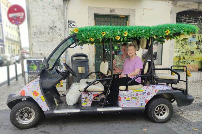 Lisbon: Private full Day Sightseeing tour by tuk-tuk.