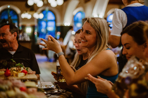 München: Bier en culinaire tour met diner & Oktoberfest museum