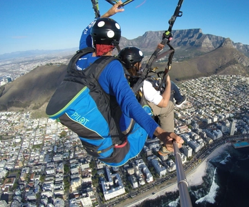 Cape Town: Table Mountain Tandem Paragliding Flight
