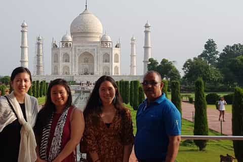 From Delhi: Day Trip to Taj Mahal, Agra Fort and Baby Taj