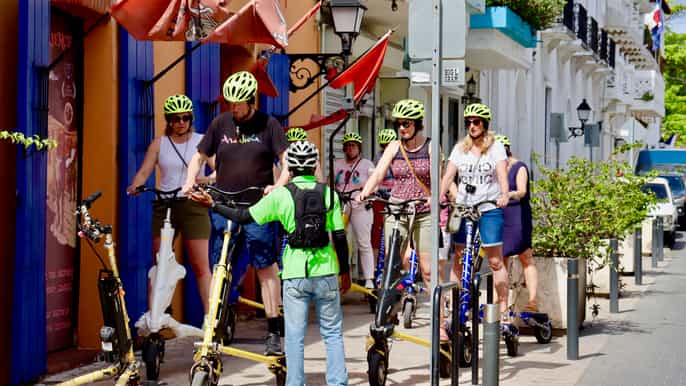 tour de exploración por santo domingo en triciclo