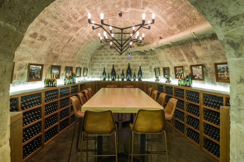 Paris: The Ultimate Wine and Cheese Tasting in English Paris: The Ultimate Wine and Cheese Tasting