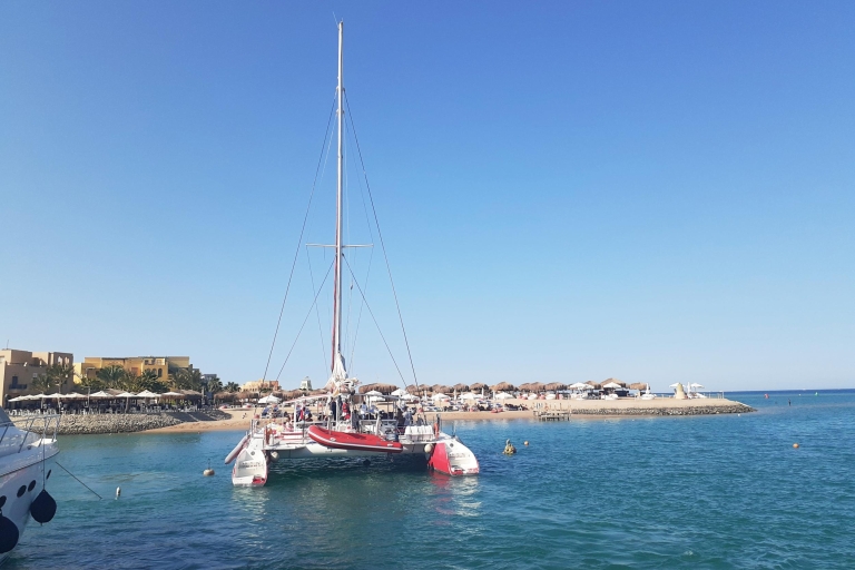 Hurghada : excursion demi-journée en catamaran