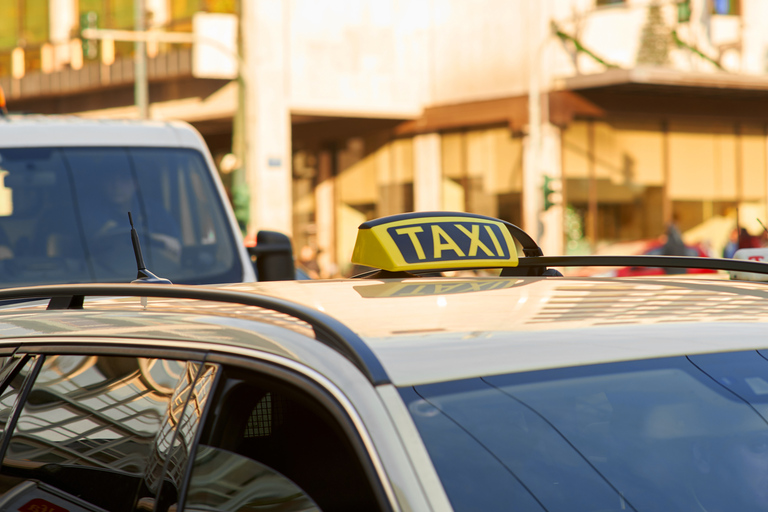 Transfert du port du Pirée vers/depuis le centre d&#039;Athènes ou l&#039;aéroportDu centre d&#039;Athènes au port du Pirée