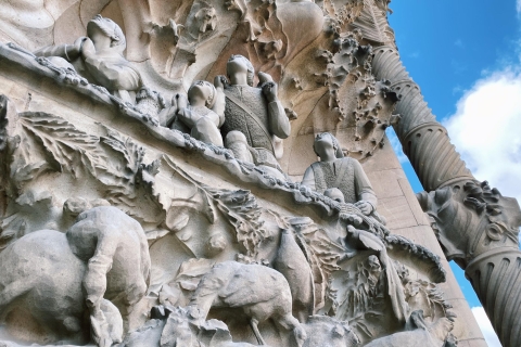 Barcelona: Private Guided Tour of Sagrada Familia Tour in English, French & Italian