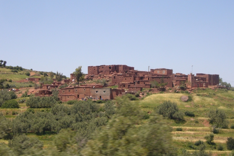 Transfert privé entre Ouarzazate et MarrakechTransfert de l'hôtel à Ouarzazate à Marrakech