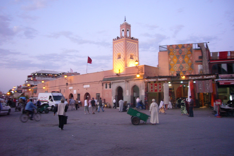 Privétransfer tussen Ouarzazate en MarrakechTransfer van Ouarzazate Airport (OZZ) naar Marrakesh