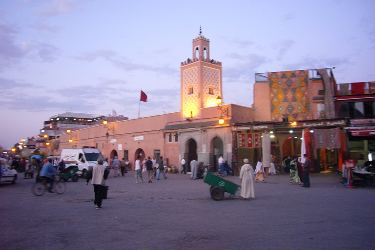 Transfert privé entre Ouarzazate et MarrakechTransfert de l'hôtel à Ouarzazate à Marrakech