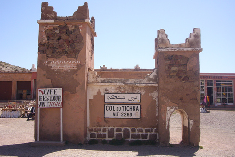 Transfert privé entre Ouarzazate et MarrakechTransfert de l'hôtel à Ouarzazate à Marrakech