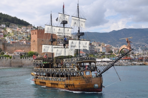 Alanya: Rejs statkiem piratów z lunchem