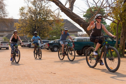 From Victoria Falls: wycieczka rowerowaWycieczka z Hotel Pick Up