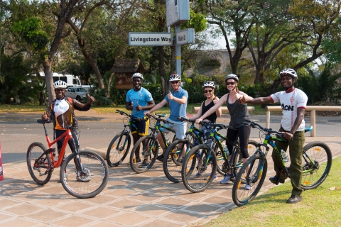 Desde las cataratas Victoria: recorrido en bicicletaTour con recogida en el hotel