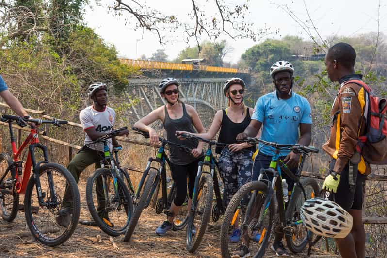 Au départ de Victoria Falls Excursion à bicyclette GetYourGuide