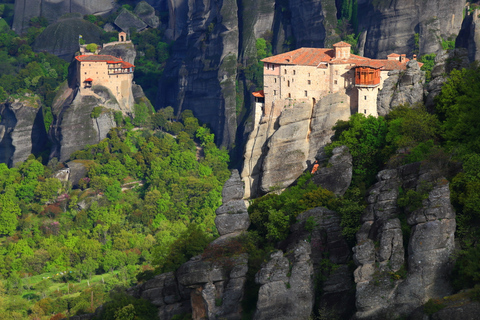 Meteora Full-Day Trip from Athens by Train Shared Tour in English with Economy Class Train